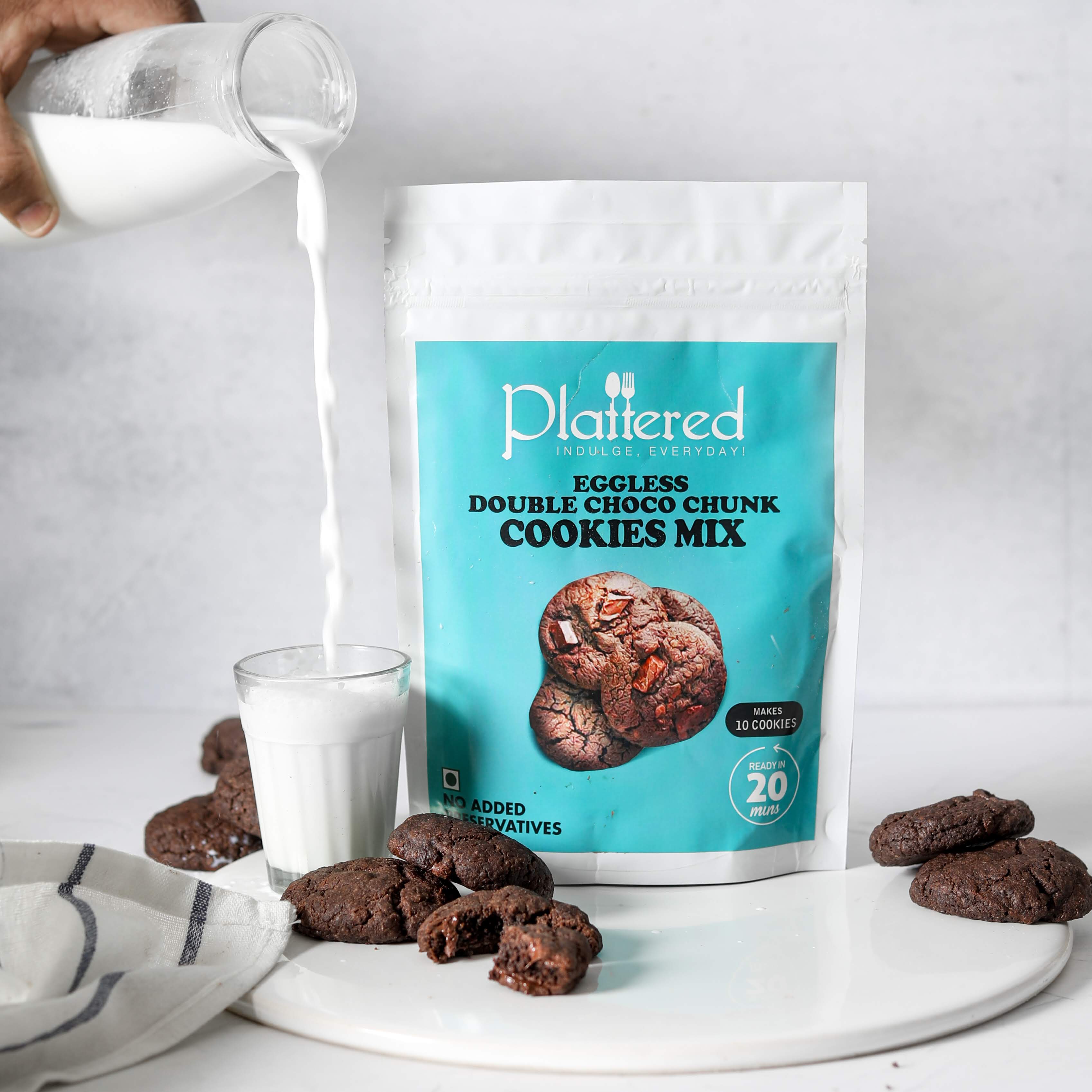 Orgenik: Shop Double Choco Chunk Cookie Mix from the brand Plattered